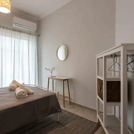 Avra Apartment Kalamáta Buitenkant foto